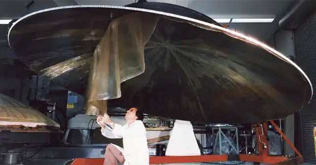Các kỹ sư NASA đang phải tìm lại hướng dẫn sử dụng các đây 45 năm để khắc phục sự cố của tàu Voyager 1