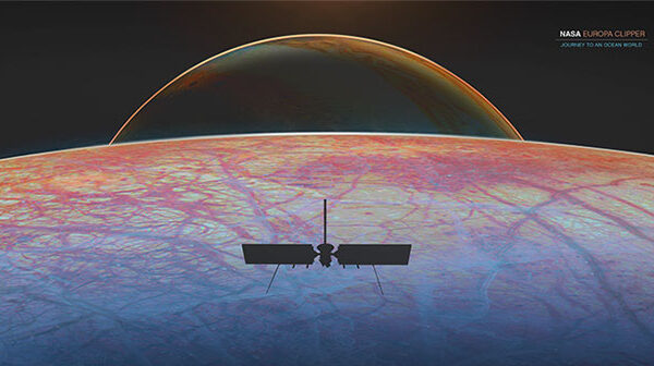 Tàu vũ trụ chụp hình ảnh lạ ở nơi NASA tin là có sự sống