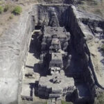 Bí ẩn ngôi đền ở Ấn Độ được tạc từ một khối đá duy nhất