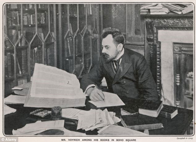 Michael Wilfrid Voynich người phát hiện ra bản thảo bí ẩn trên