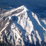 Những bí ẩn và truyền thuyết xung quanh ngọn núi thiêng Shasta