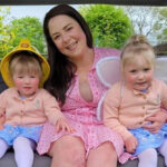 Đẻ sinh đôi thấy có điểm lạ, bà mẹ choáng váng khi biết sự thật, lịch sử loài người chỉ có 10 trường hợp