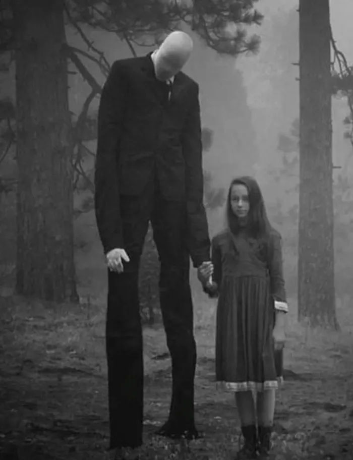 Slender Man, một nhân vật của trí tưởng tượng nhưng gieo rắc nỗi khiếp sợ cho nhiều người.