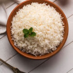 Chuyên gia phản bác quan điểm: "cơm có gì đâu mà ngon, dễ gây mập, chỉ cần ăn rau thịt là đủ rồi"