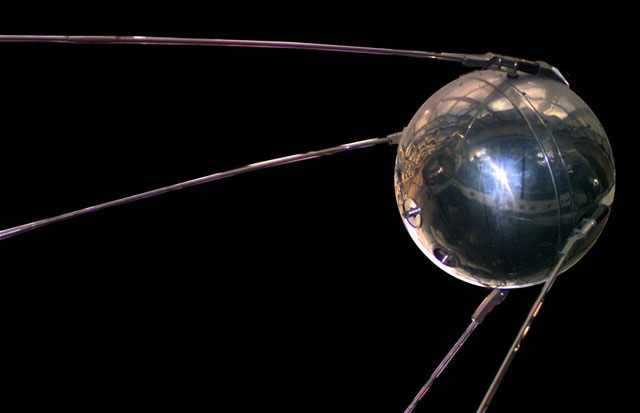 ve-tinh-sputnik Phóng thành công Sputnik 1 cho thấy Liên Xô đã đạt được bước nhảy vọt về công nghệ
