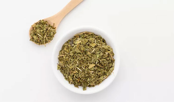 day-thia-canh-2 Cần lưu ý lựa chọn đúng dây thìa canh không bị pha lẫn với các loại cây khác.