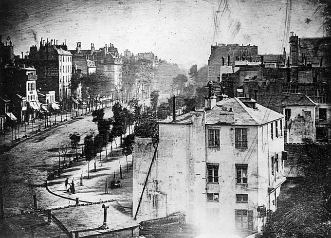 anh-chup-dau-tien Một trong những bức ảnh được chụp vào năm 1838 bởi nhà phát minh Louis Daguerre