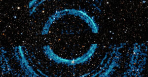 Bức ảnh của NASA cho thấy vòng sáng kỳ lạ xung quanh hố đen vũ trụ