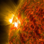 NASA dự báo sai về năng lượng Mặt trời, Trái đất biết tránh "đường" nào?