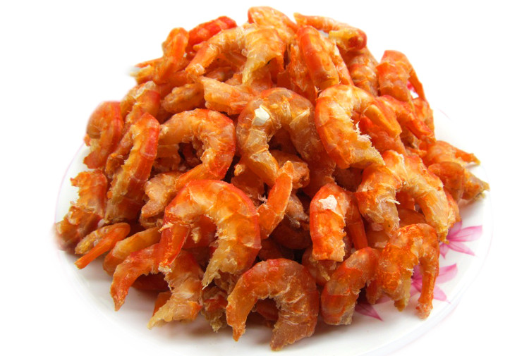 Tôm khô ngon thường là tôm đất phơi khô nên có màu hồng đỏ tự nhiên như màu men gạch, thịt săn chắc. Tôm khô ngon thường là tôm đất phơi khô nên có màu hồng đỏ tự nhiên như màu men gạch, thịt săn chắc.