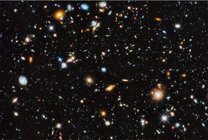 vu-tru-qua-ong-kinh-hubble