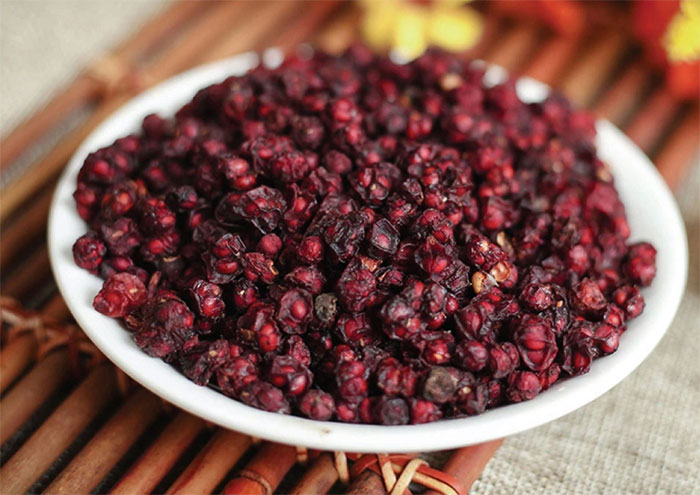 qua-ngu-vi-tu-1 Ngũ vị tử giúp chống lại các gốc tự do và làm giảm phản ứng viêm.